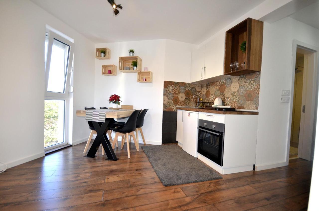 C L E A N&C O Z Y Apartmani Дивчибаре Экстерьер фото